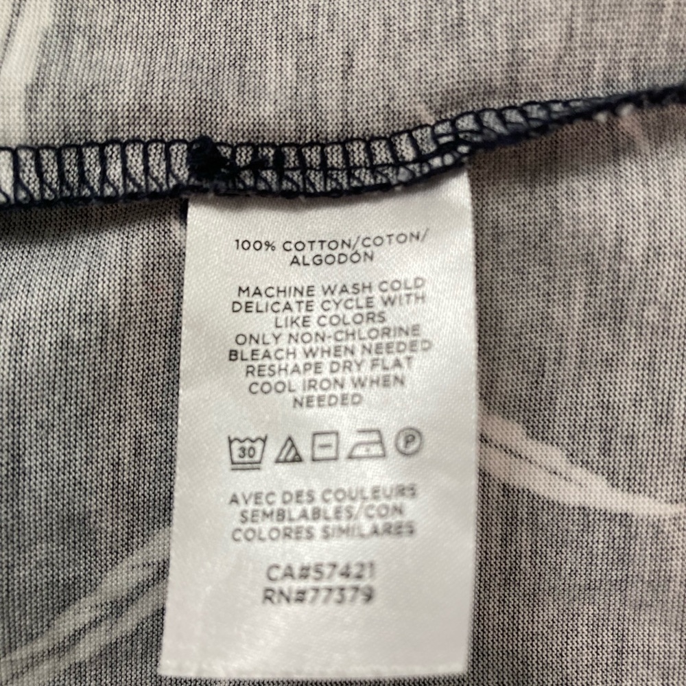 Ann Taylor
XXSP blue pineapple tank - Picture 3 of 5